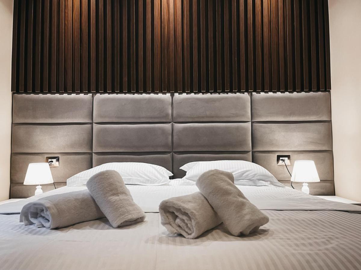 Amansar Boutique Hotel Tirana Exteriör bild