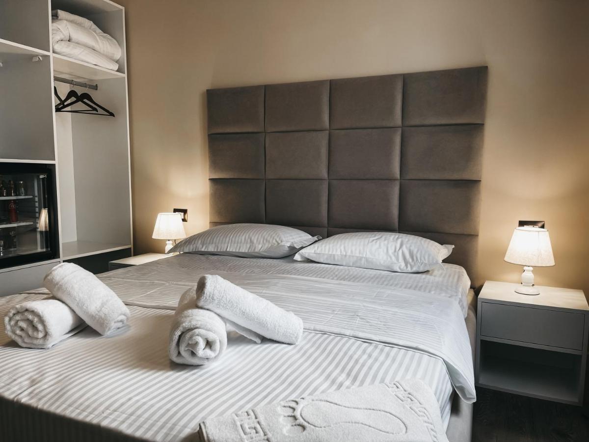Amansar Boutique Hotel Tirana Exteriör bild