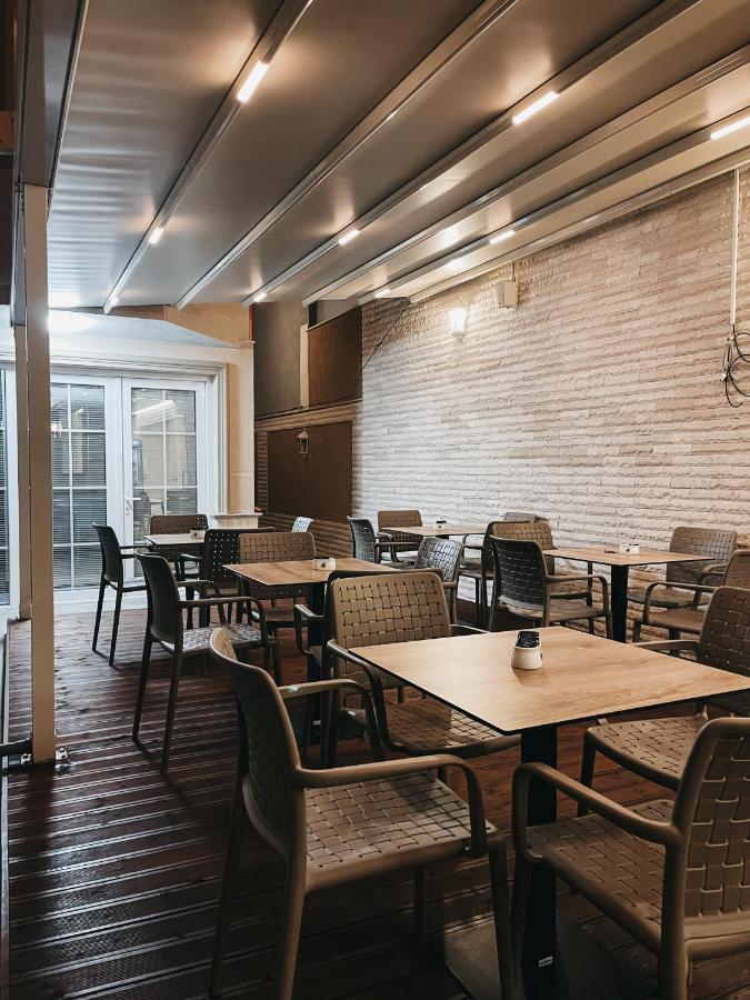 Amansar Boutique Hotel Tirana Exteriör bild