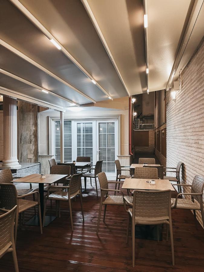 Amansar Boutique Hotel Tirana Exteriör bild