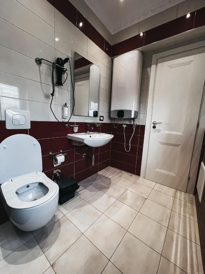 Amansar Boutique Hotel Tirana Exteriör bild