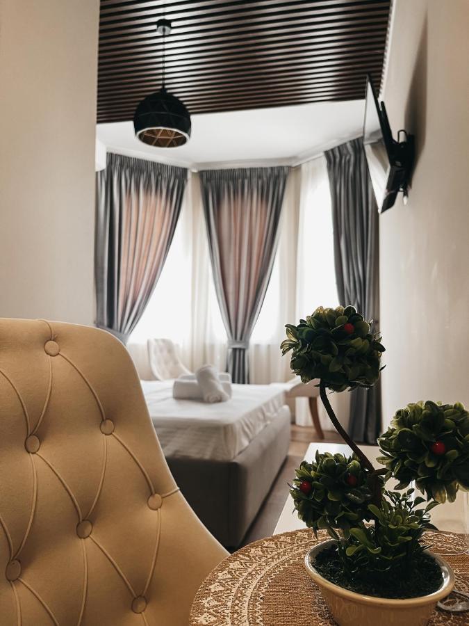 Amansar Boutique Hotel Tirana Exteriör bild