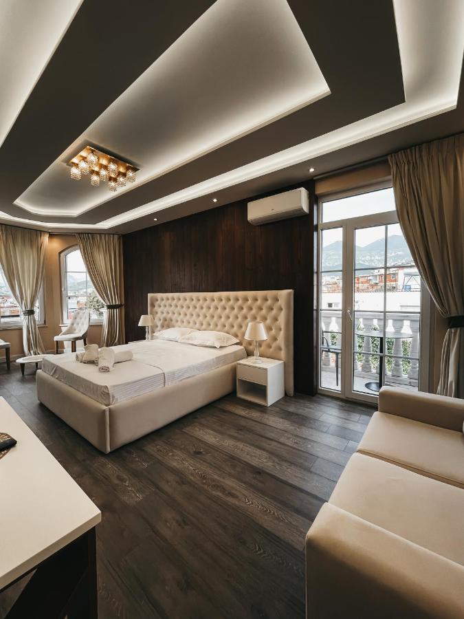Amansar Boutique Hotel Tirana Exteriör bild